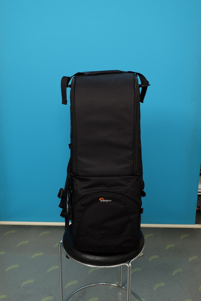 ロープロ LP37329-PKK レンズトレッカー 600 AW III バックパック