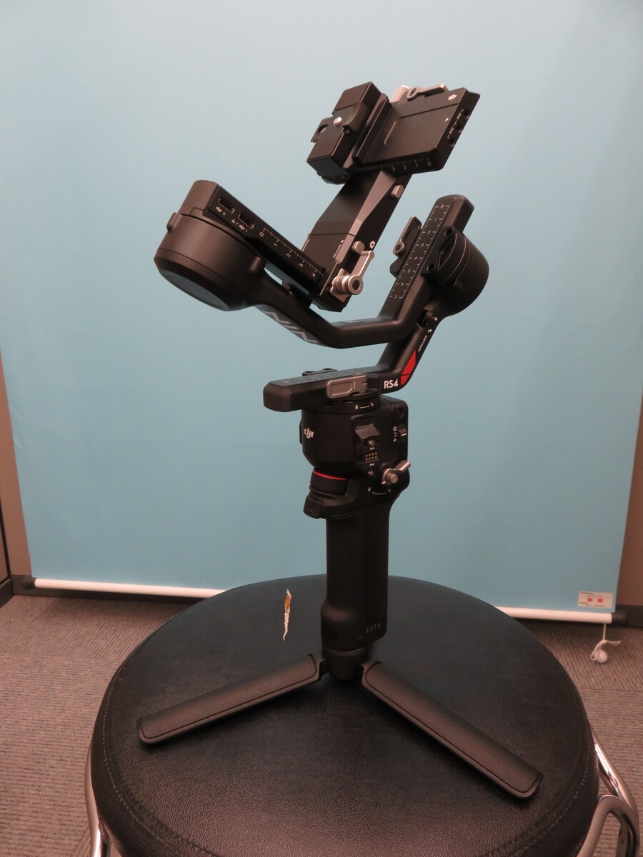 DJI RS4 一眼レフ・ミラーレス用スタビライザー RS4001