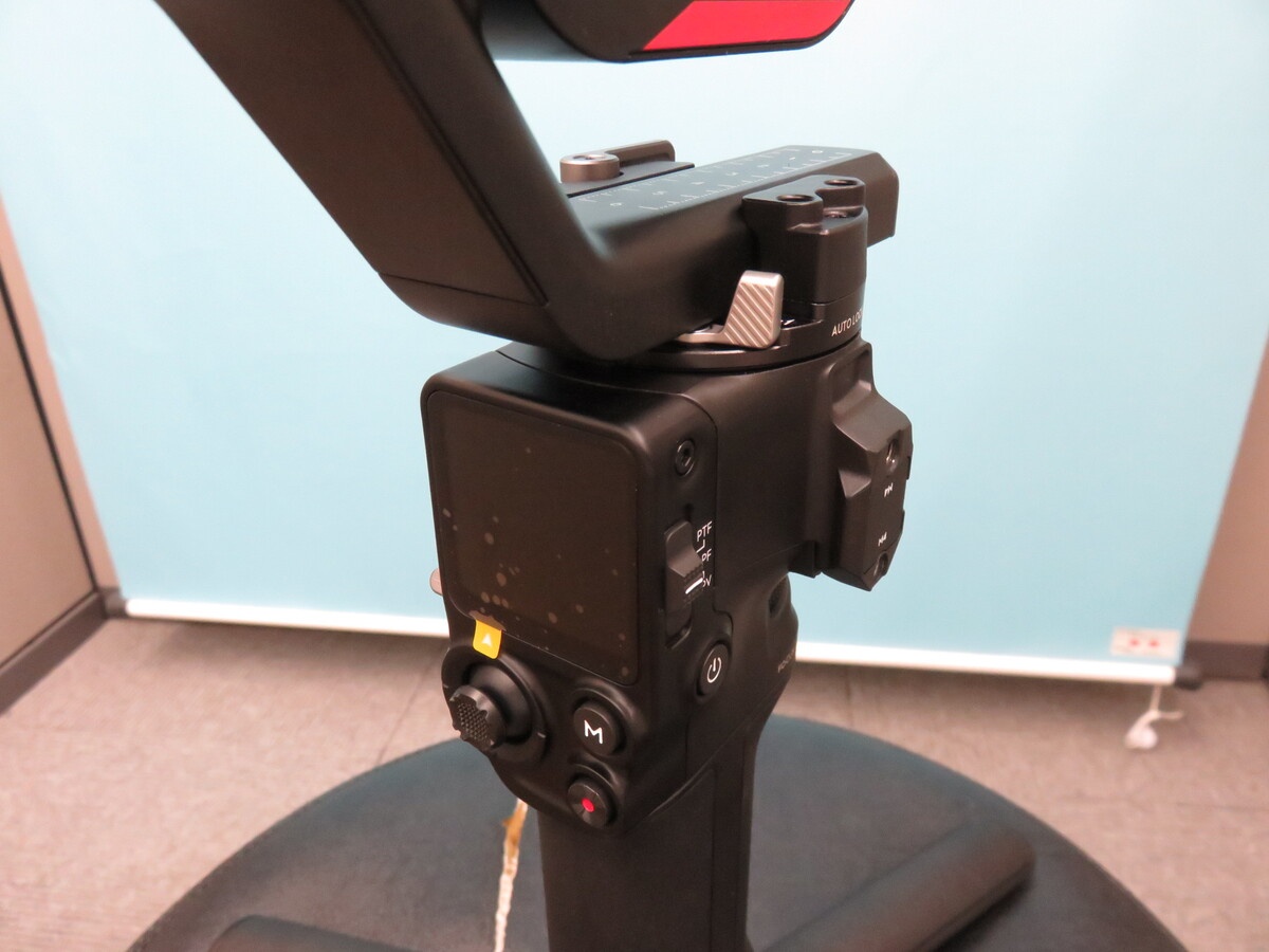 DJI RS4 一眼レフ・ミラーレス用スタビライザー RS4001