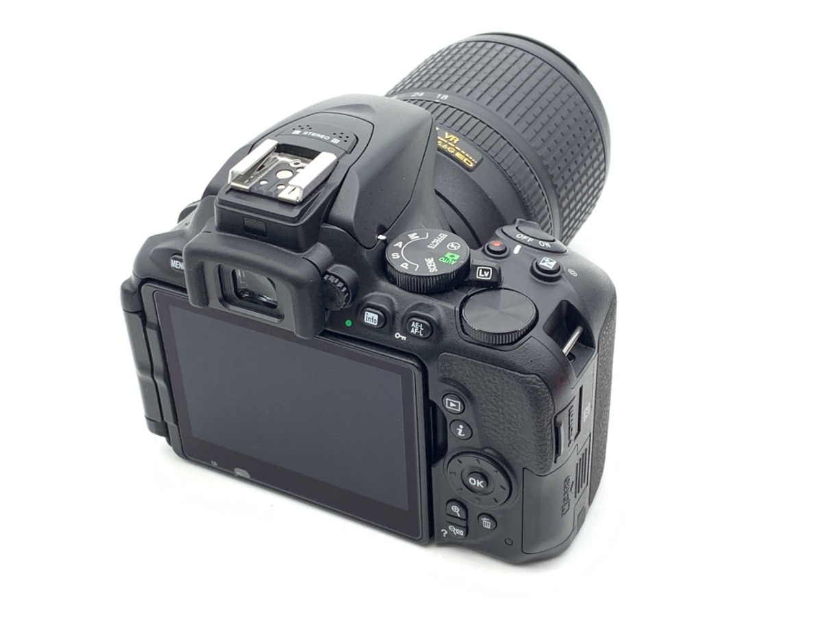 ニコン D5600 18-140 VR レンズキット