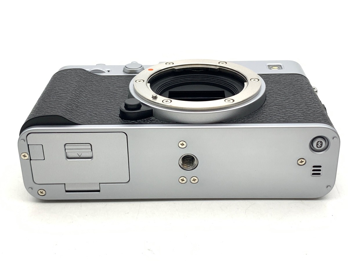 フジフイルム X-E5 ボディ シルバー