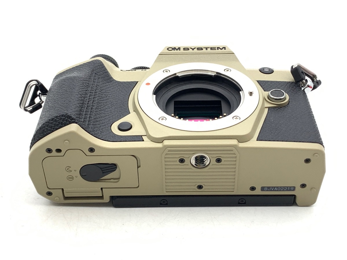 OM SYSTEM OM-5 Mark II ボディ サンドベージュ