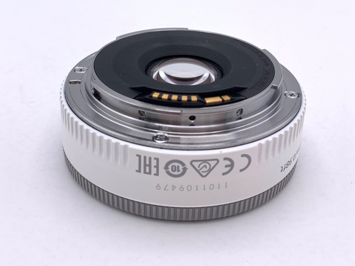 キヤノン EF 40mm F2.8 STM ホワイト