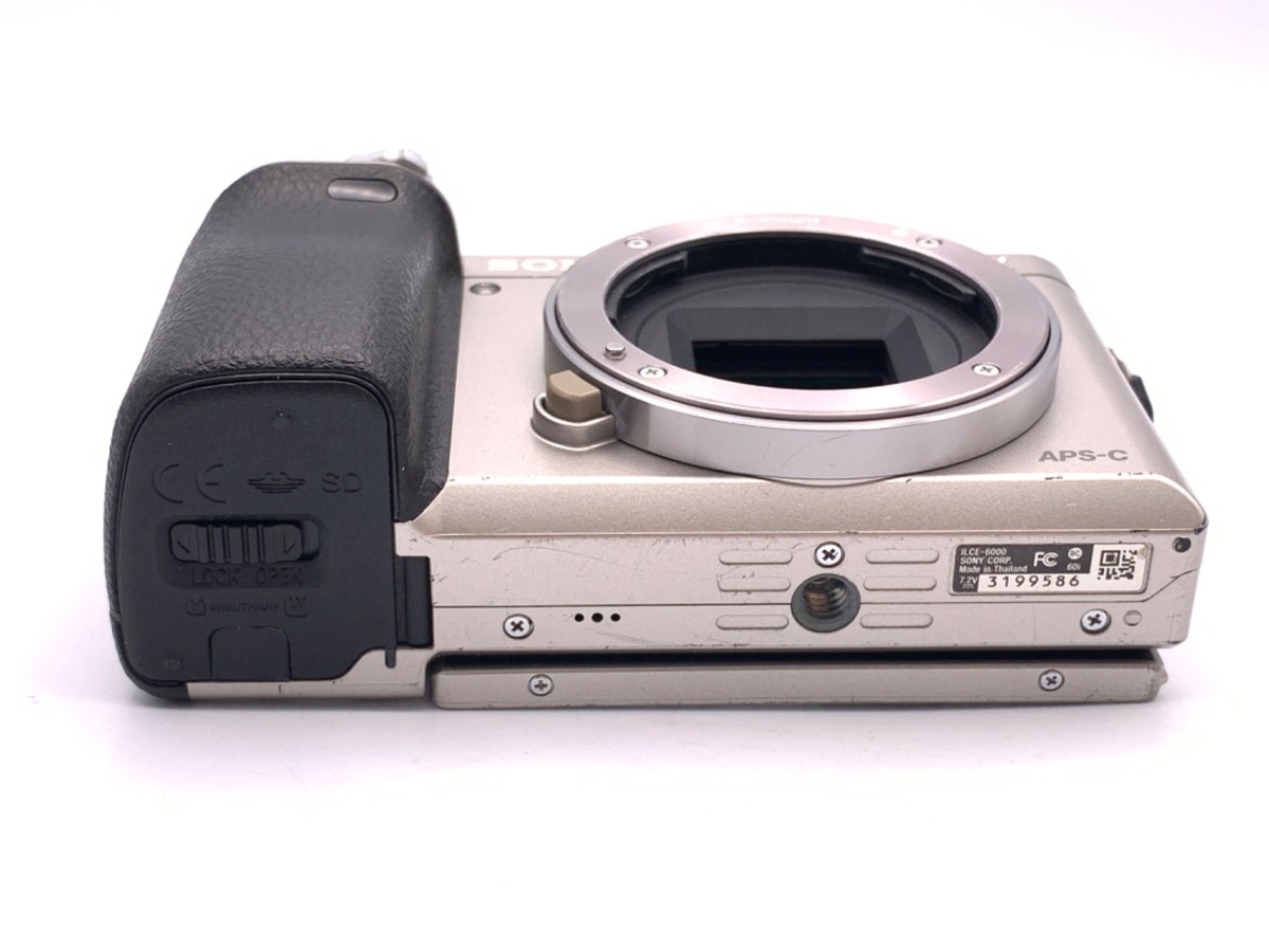 ソニー α6000 ボディ シルバー [ILCE-6000 S]