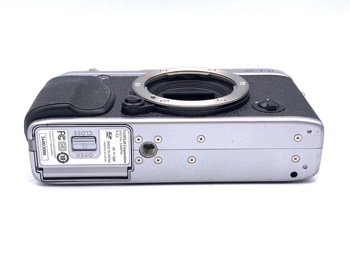 フジフイルム X-E2 ボディ シルバー