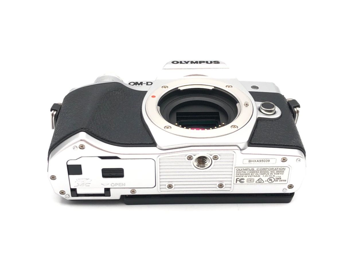 オリンパス OM-D E-M10 MarkIII ボディ シルバー