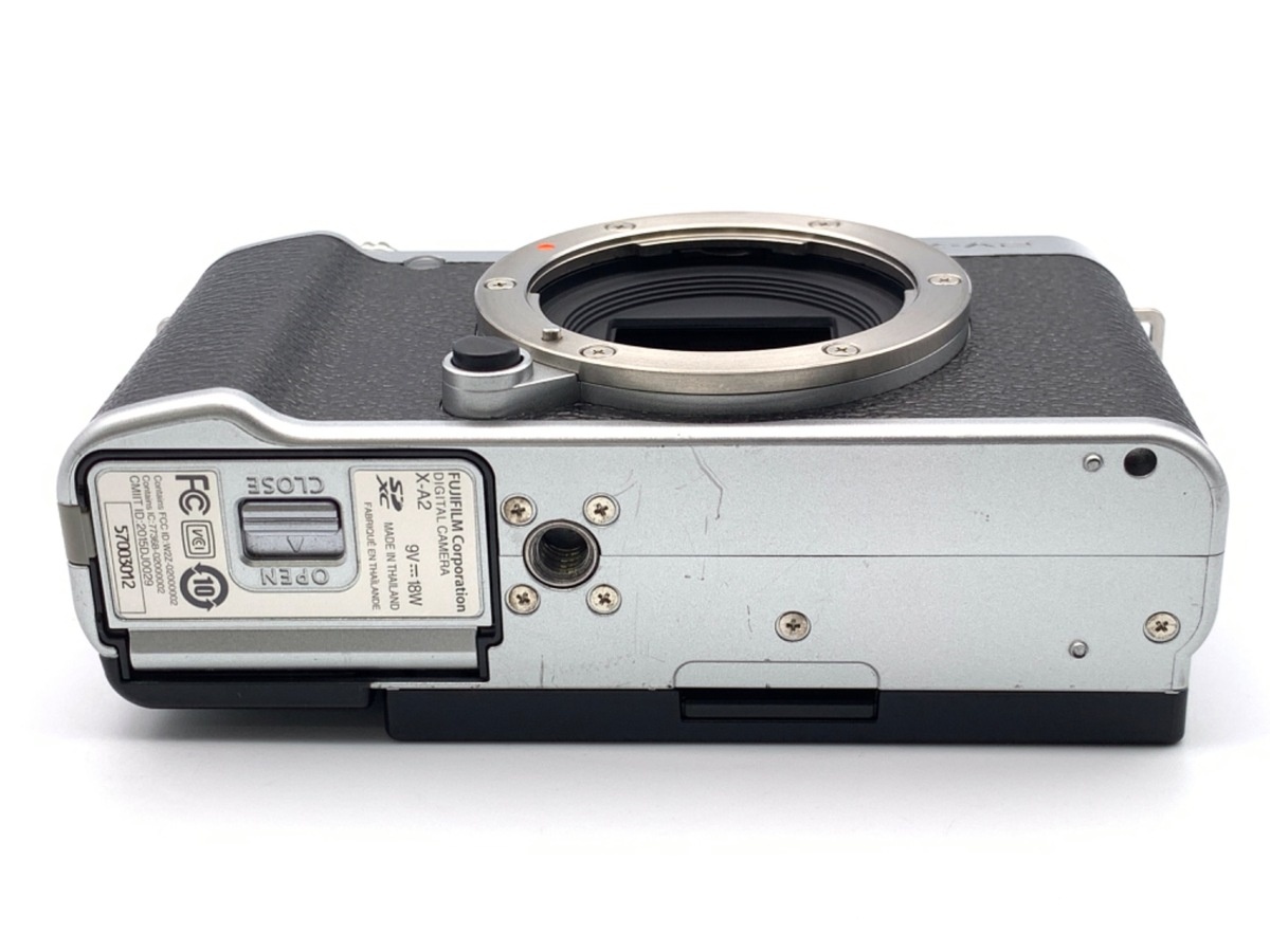 フジフイルム X-A2 ボディ シルバー