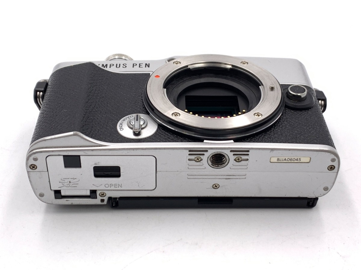 オリンパス PEN E-P7 ボディ シルバー