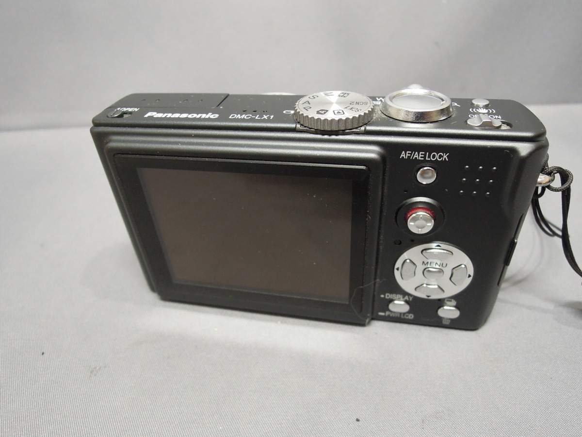 パナソニック（Panasonic）DMC-LX1 ブラック【840万画素】