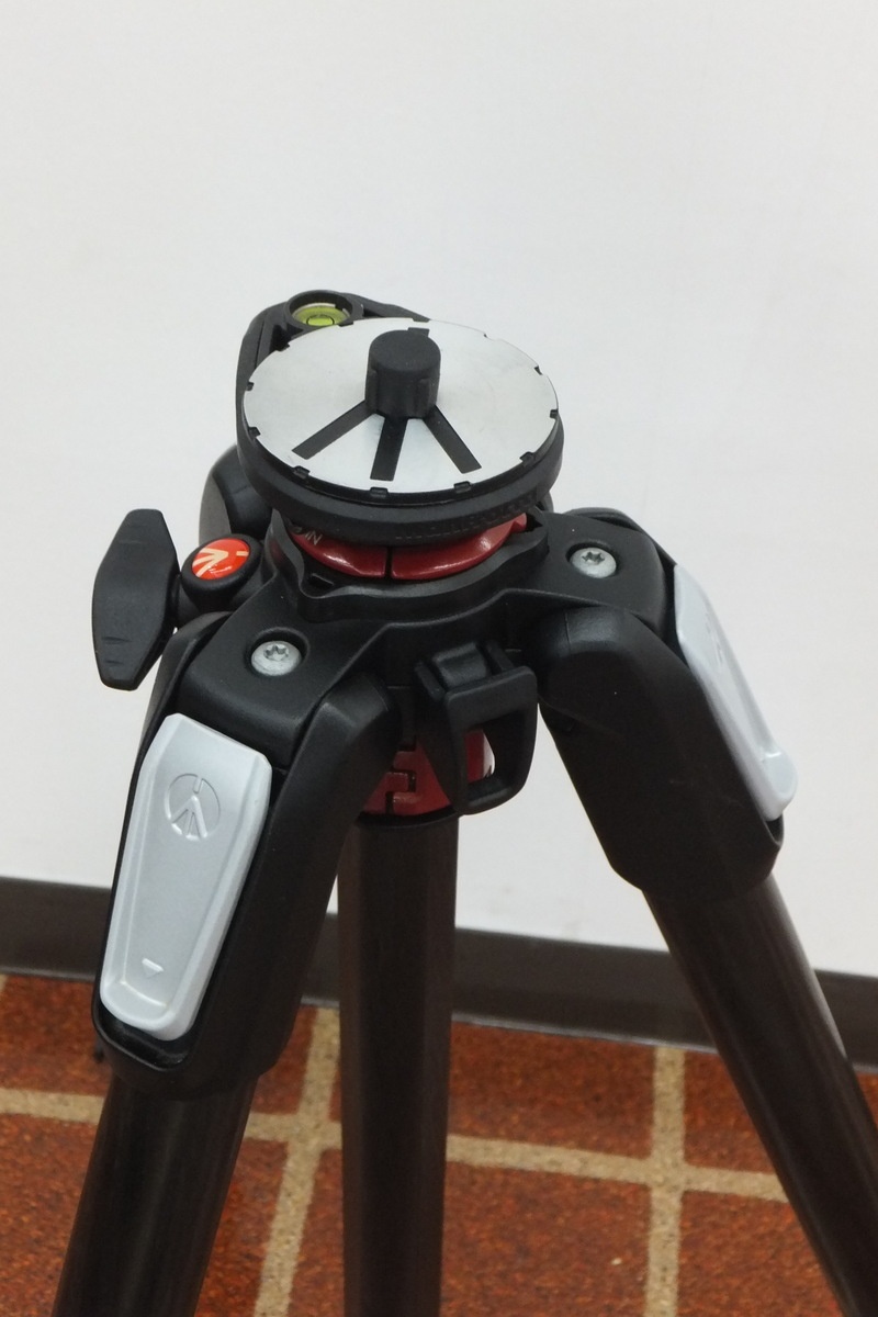 マンフロット MT055CXPRO4 055プロカーボンファイバー三脚 4段