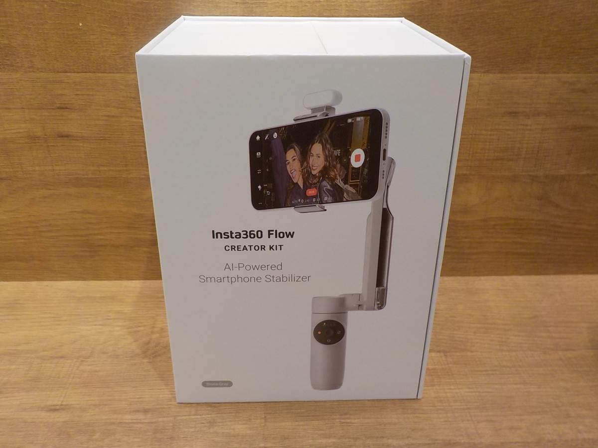 Insta360 Flow スマートフォン用スタビライザー Creator Kit グレー（FLOW-05）