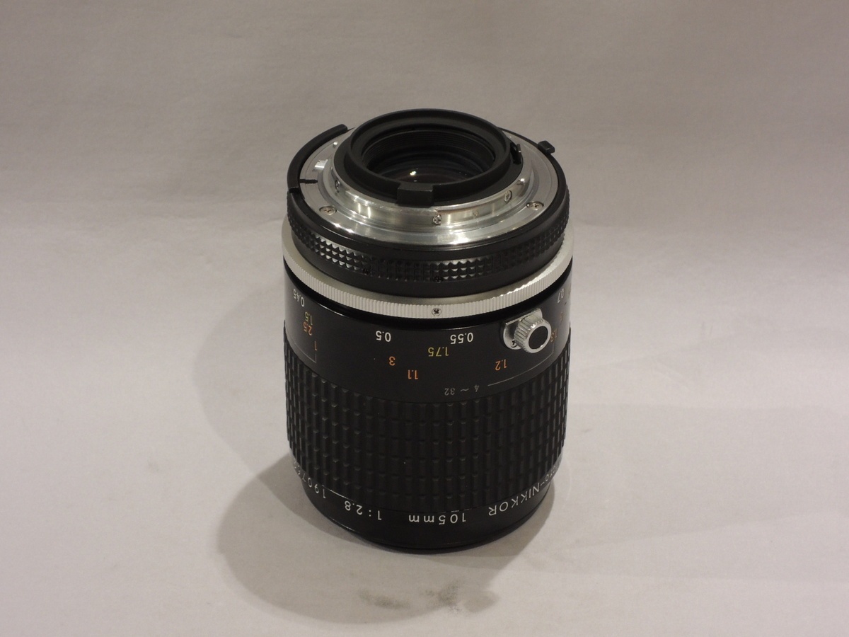 ニコン Ai Micro-Nikkor 105mm F2.8S
