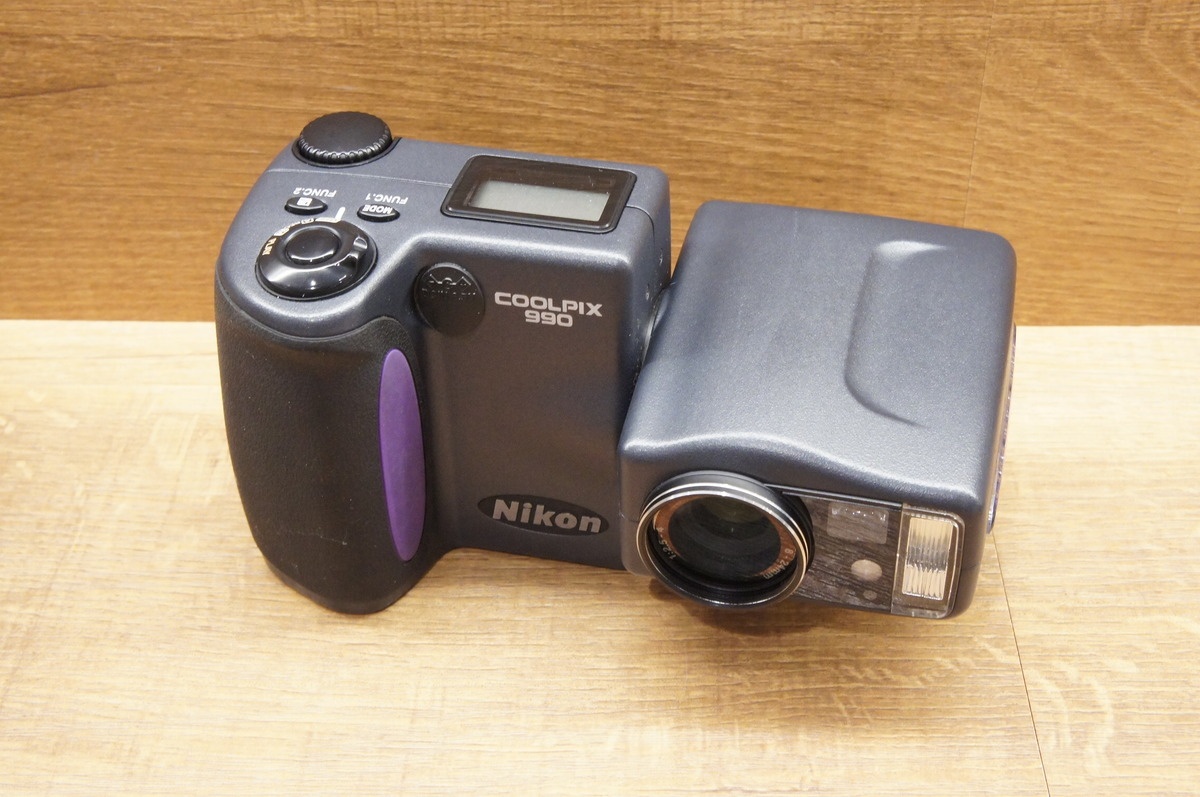 ニコン COOLPIX990 (クールピクス990)