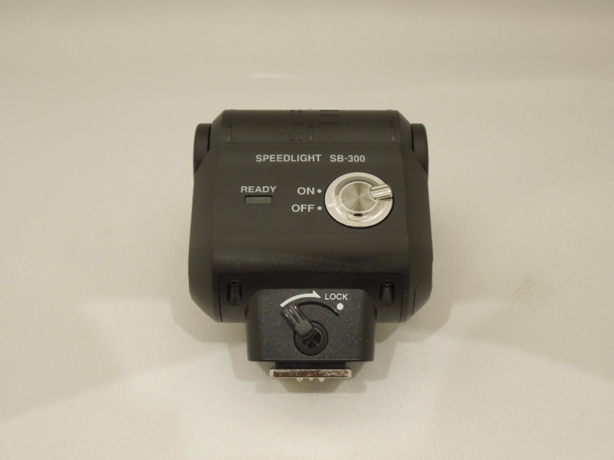 ニコン スピードライト SB-300