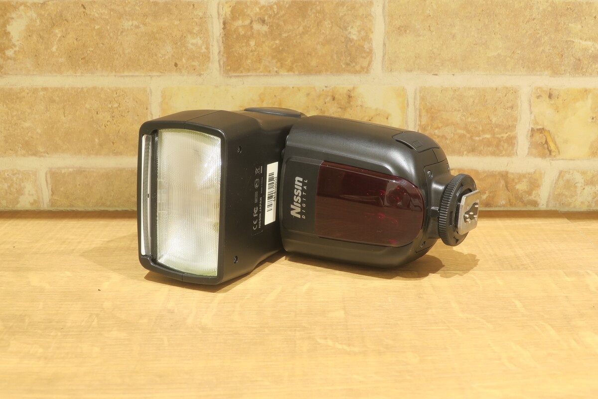 Nissin Di700A