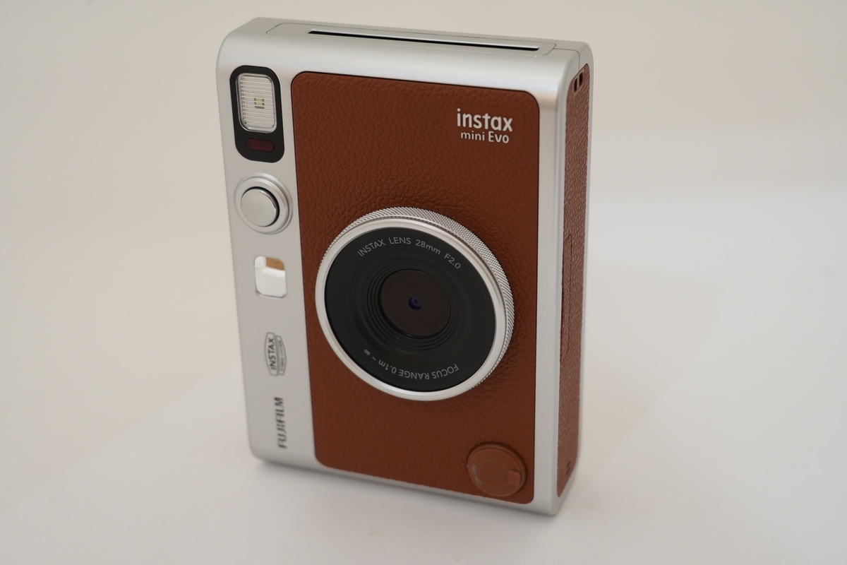 フジフイルム インスタントカメラ instax mini Evo 「チェキ」BROWN USB Type-C対応