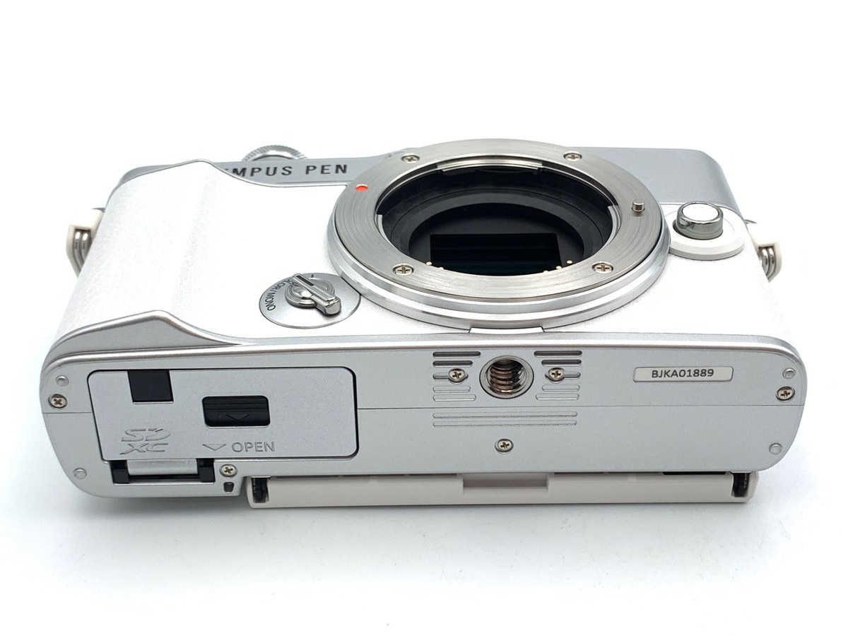 オリンパス PEN E-P7 ボディ ホワイト