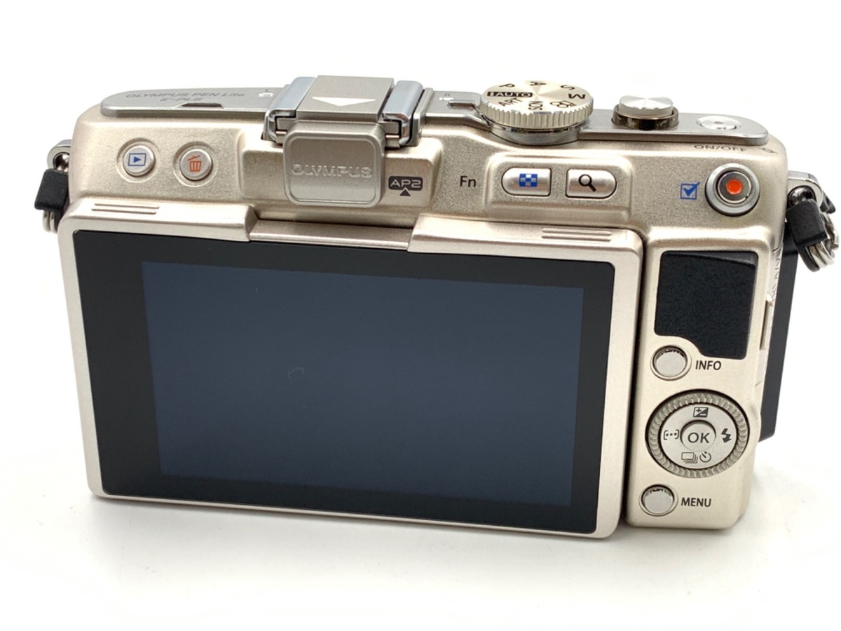 オリンパス PEN Lite E-PL6 ボディ シルバー