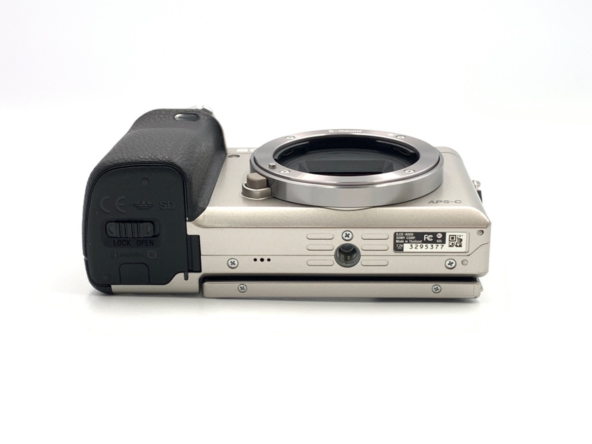 ソニー α6000 ボディ シルバー [ILCE-6000 S]