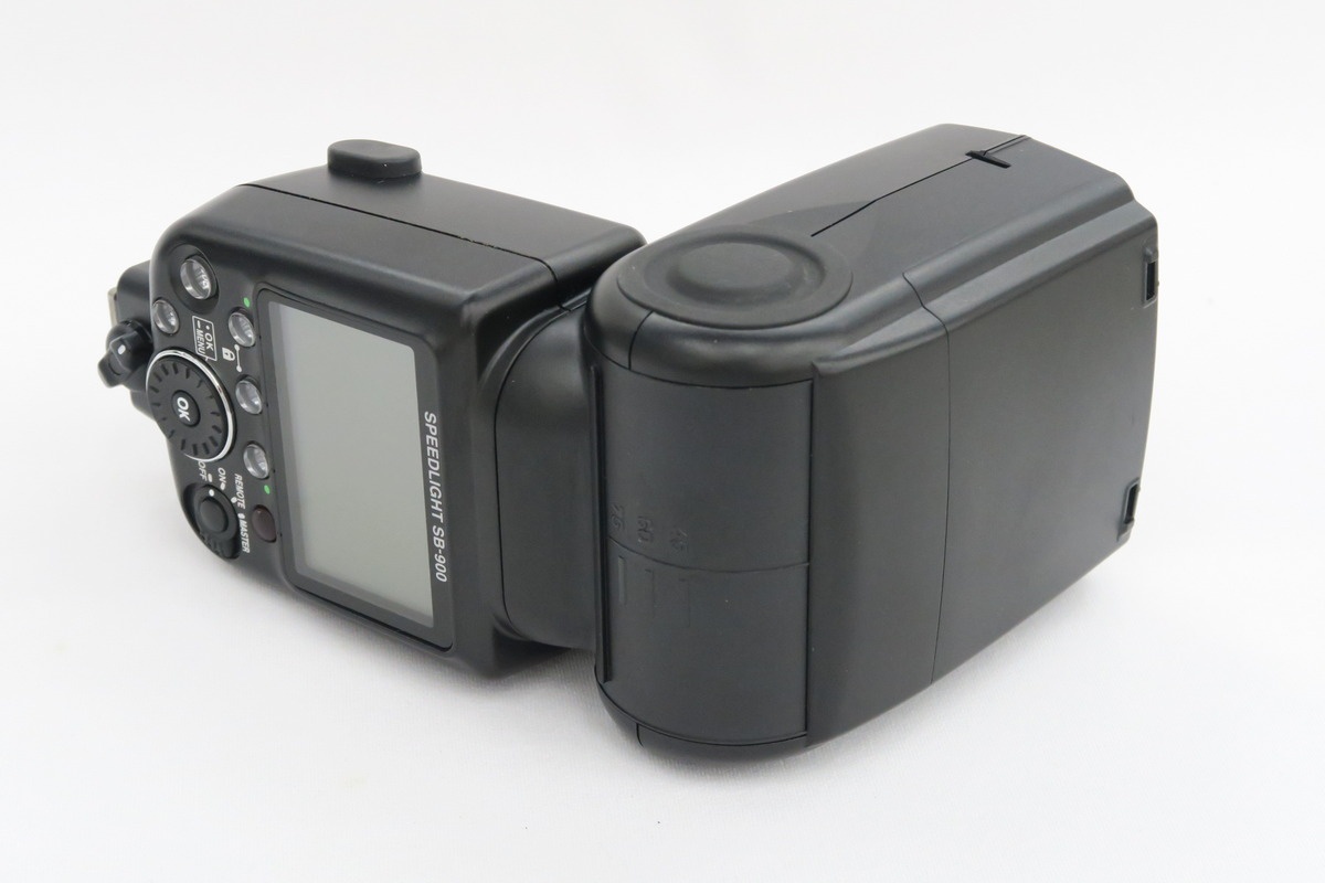 ニコン スピードライト SB-900