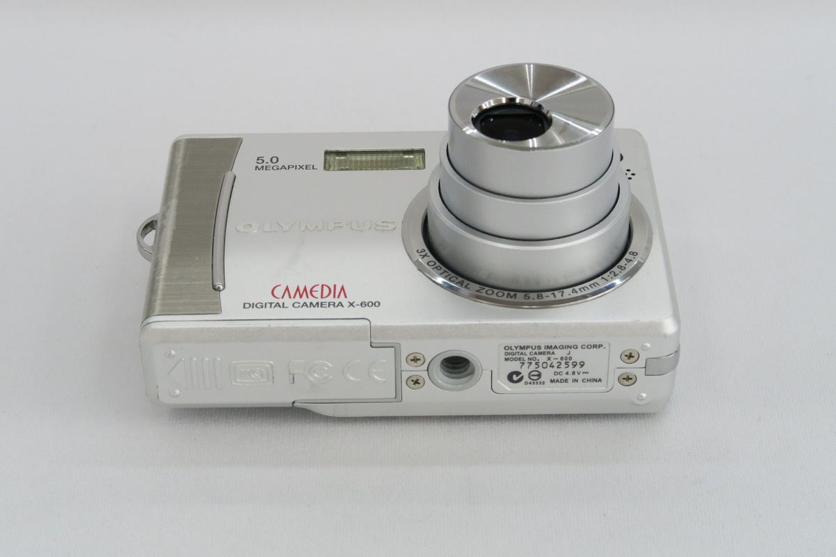 オリンパス CAMEDIA X-600【500万画素】