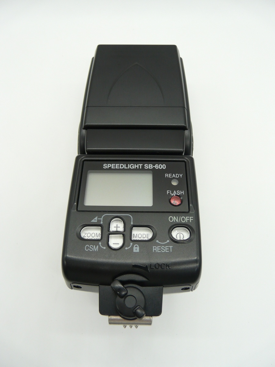 ニコン スピードライト SB-600