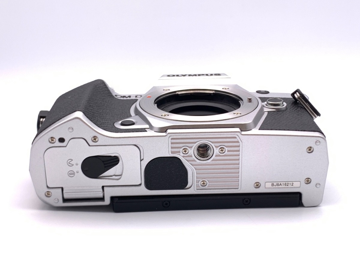 オリンパス OM-D E-M5 MarkIII ボディ シルバー