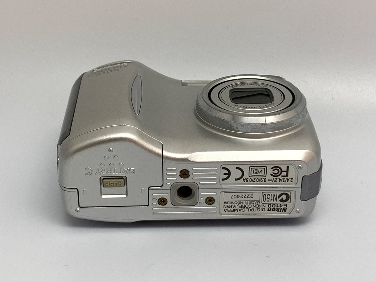ニコン（Nikon）COOLPIX 4100 クロムシルバー【400万画素】