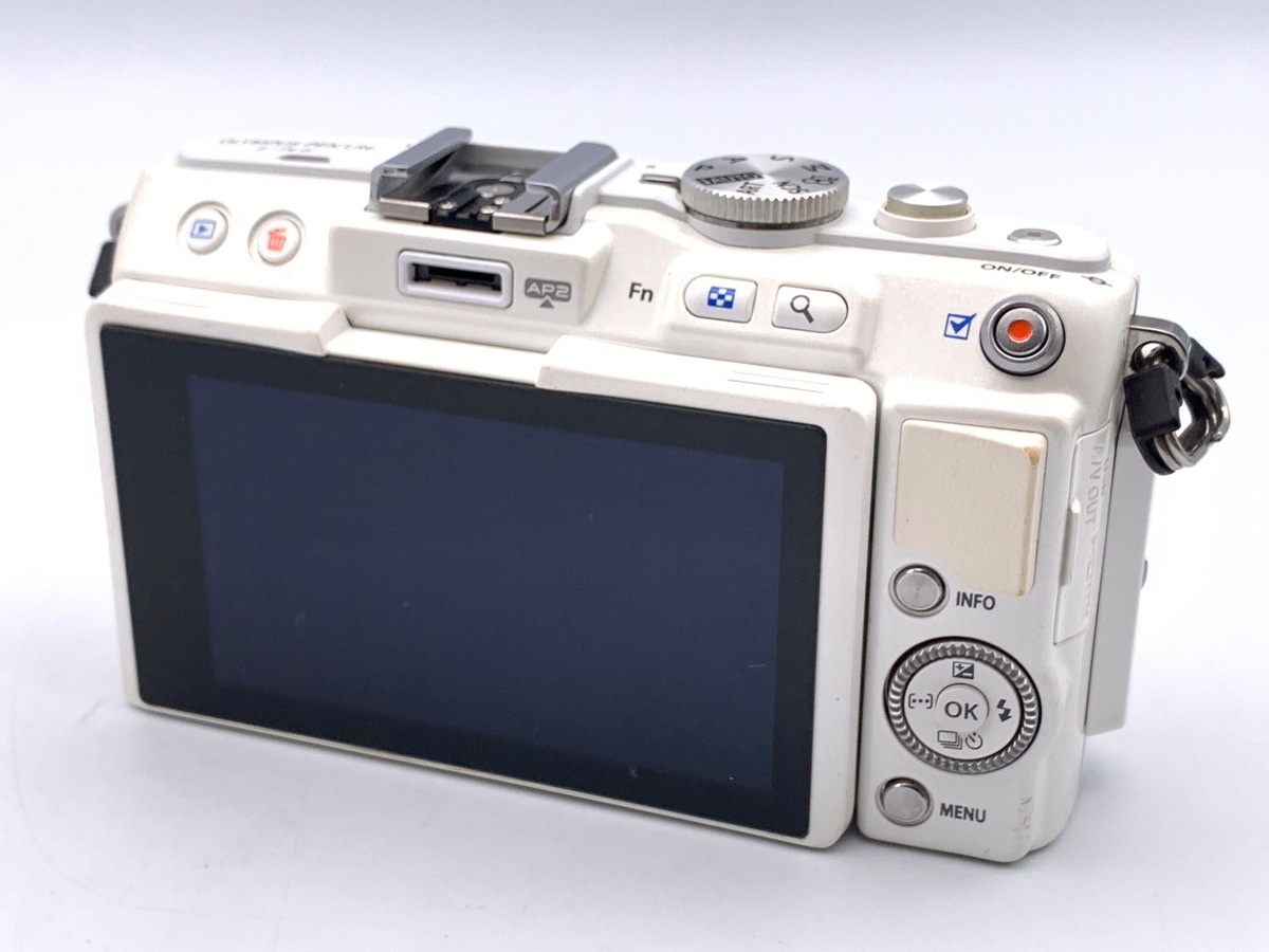 オリンパス PEN Lite E-PL6 ボディ ホワイト