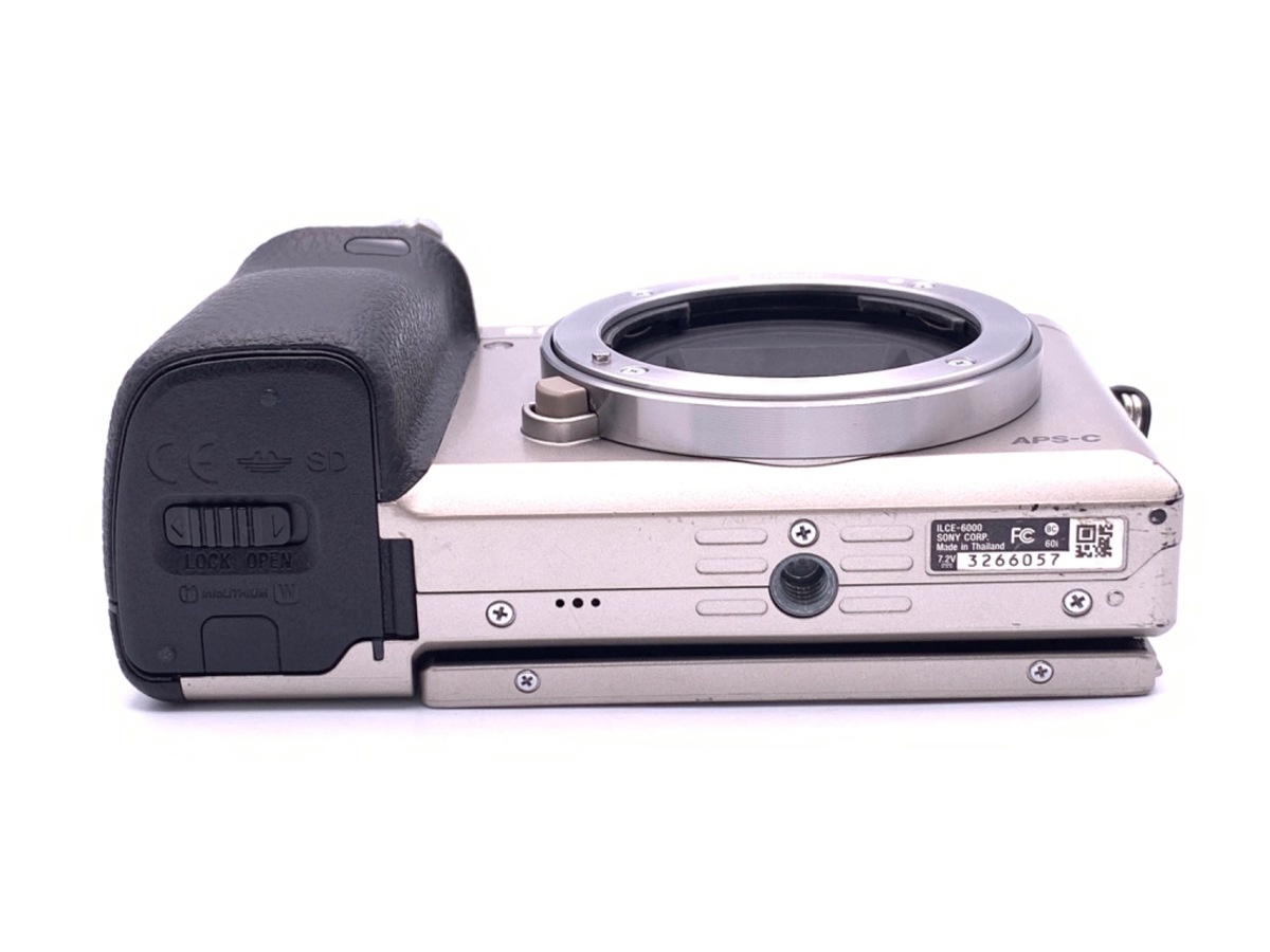 ソニー α6000 ボディ シルバー [ILCE-6000 S]