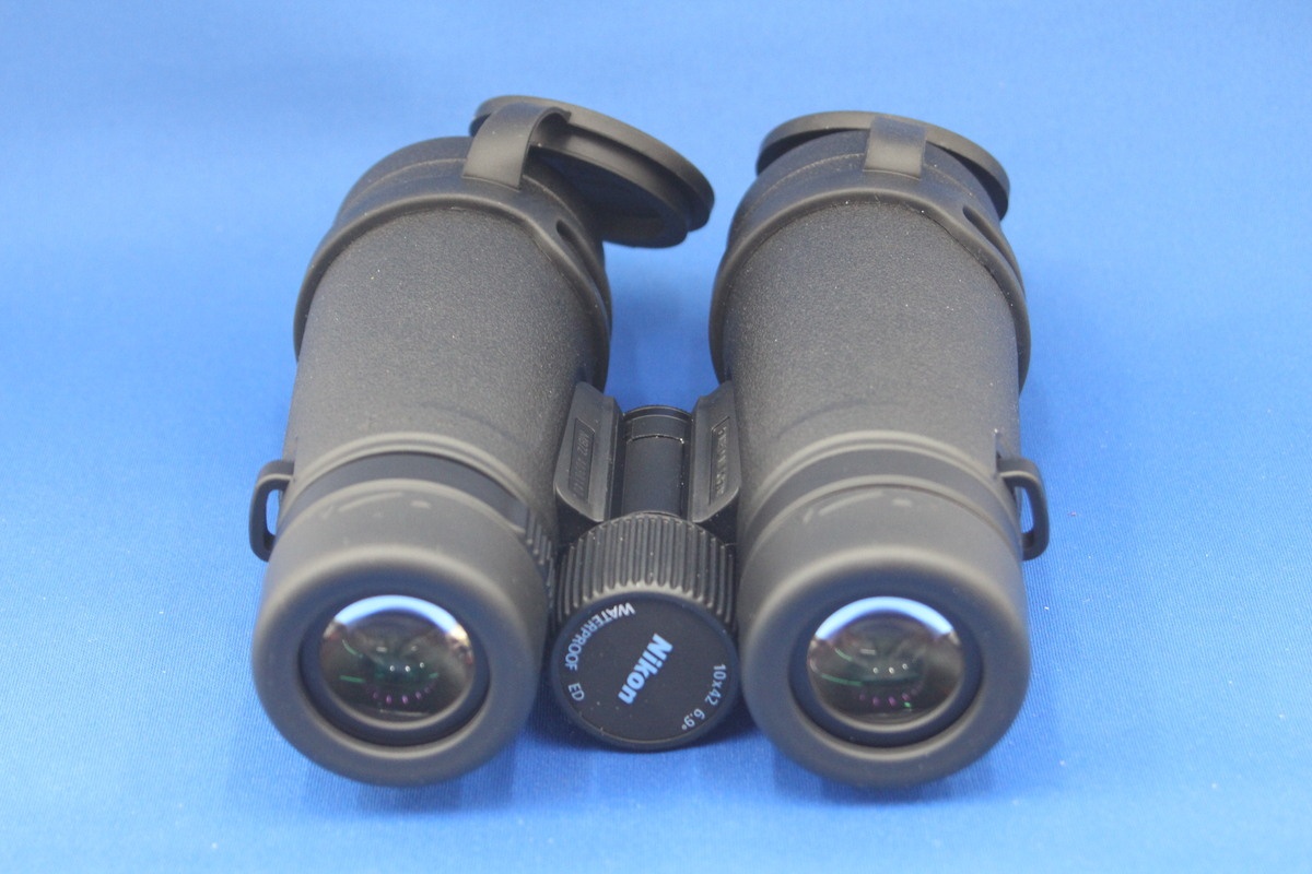 ニコン 10倍双眼鏡 MONARCH M7 10X42