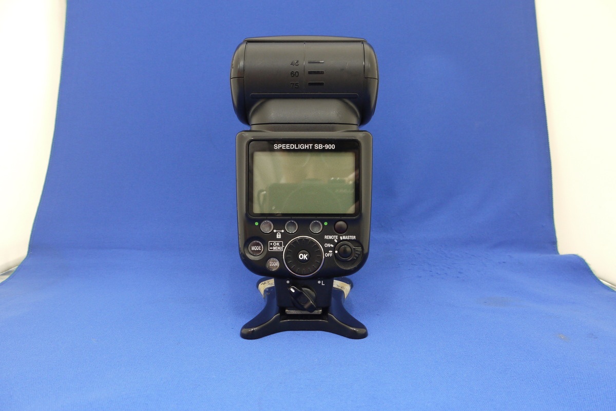 ニコン スピードライト SB-900