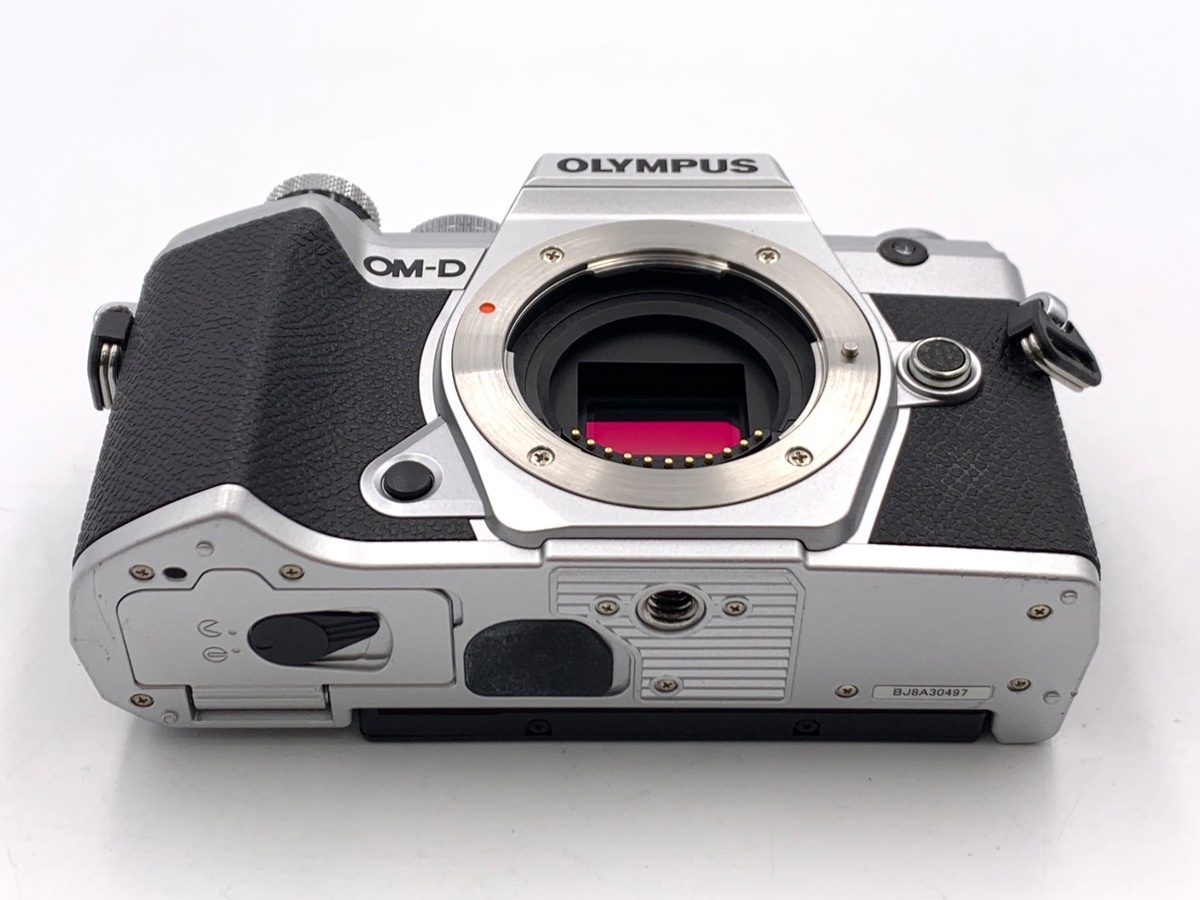オリンパス OM-D E-M5 MarkIII ボディ シルバー