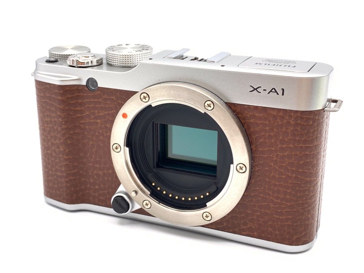 フジフイルム X-A1 ボディ ブラウン