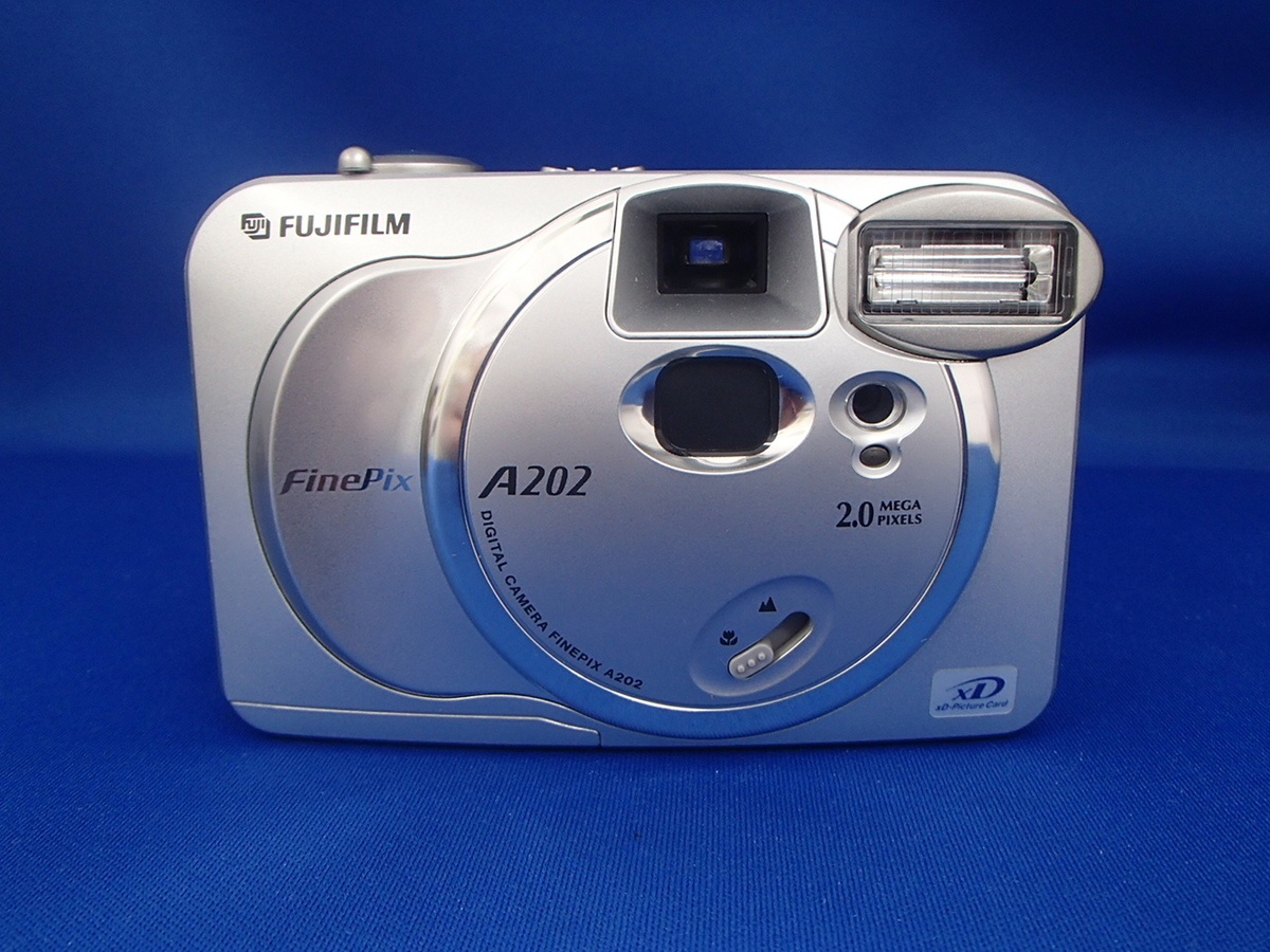フジフイルム（FUJIFILM）FinePix A202【200万画素】
