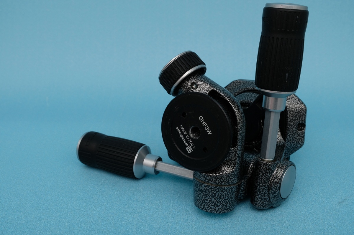 ジッツオ GHF3W 3ウェイフルード雲台