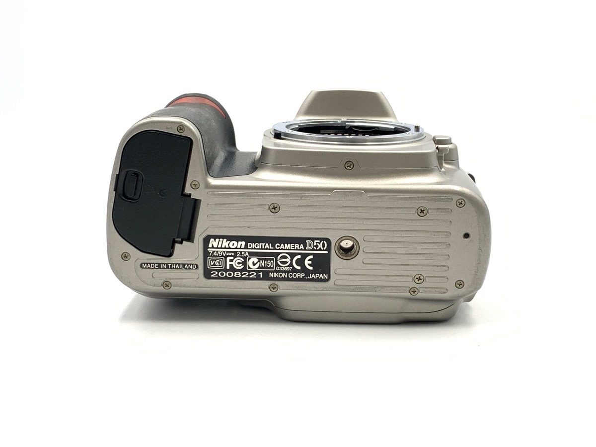 ニコン（Nikon）D50 ボディ シルバー【610万画素】