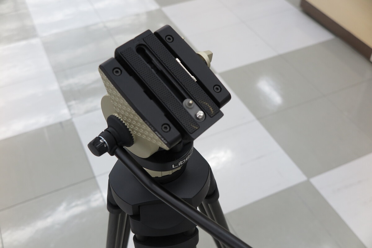 リーベック 三脚