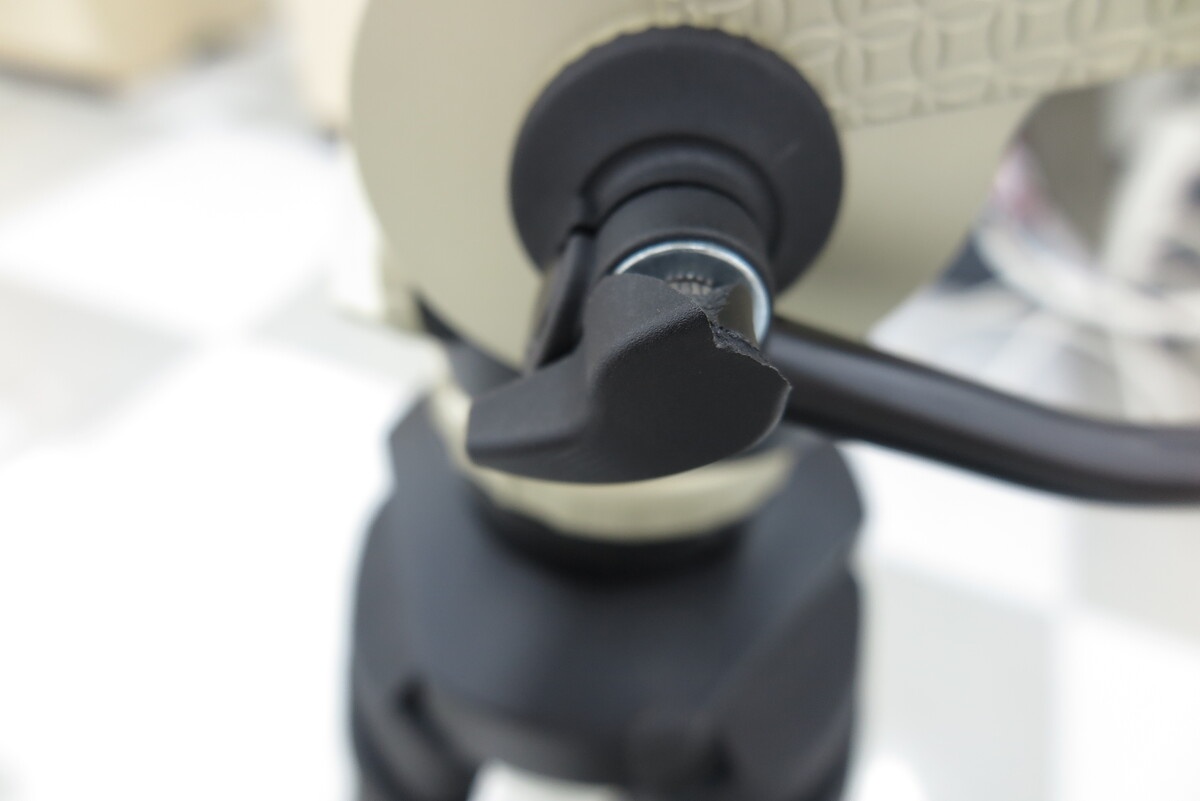 リーベック 三脚