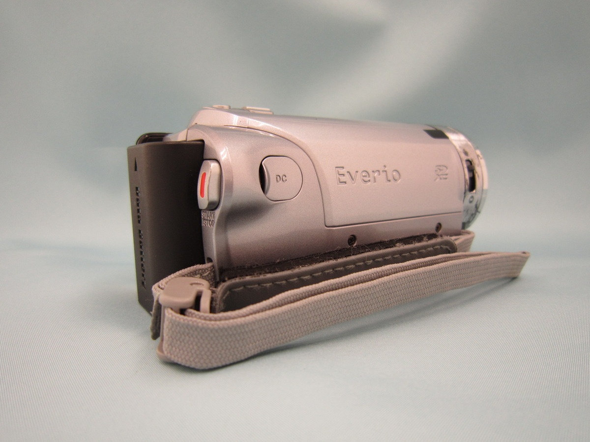 ビクター Everio GZ-E220 プレシャスシルバー