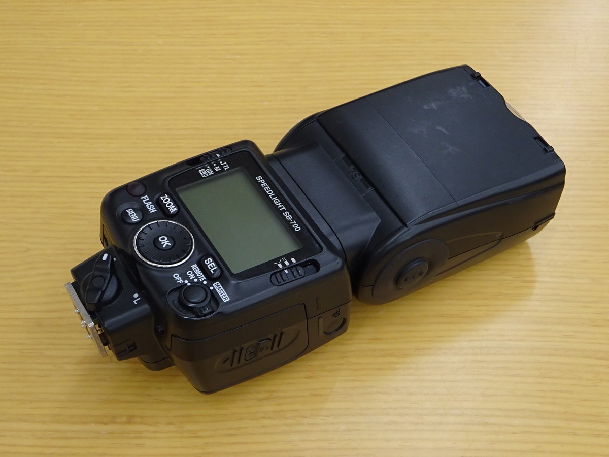 ニコン スピードライト SB-700