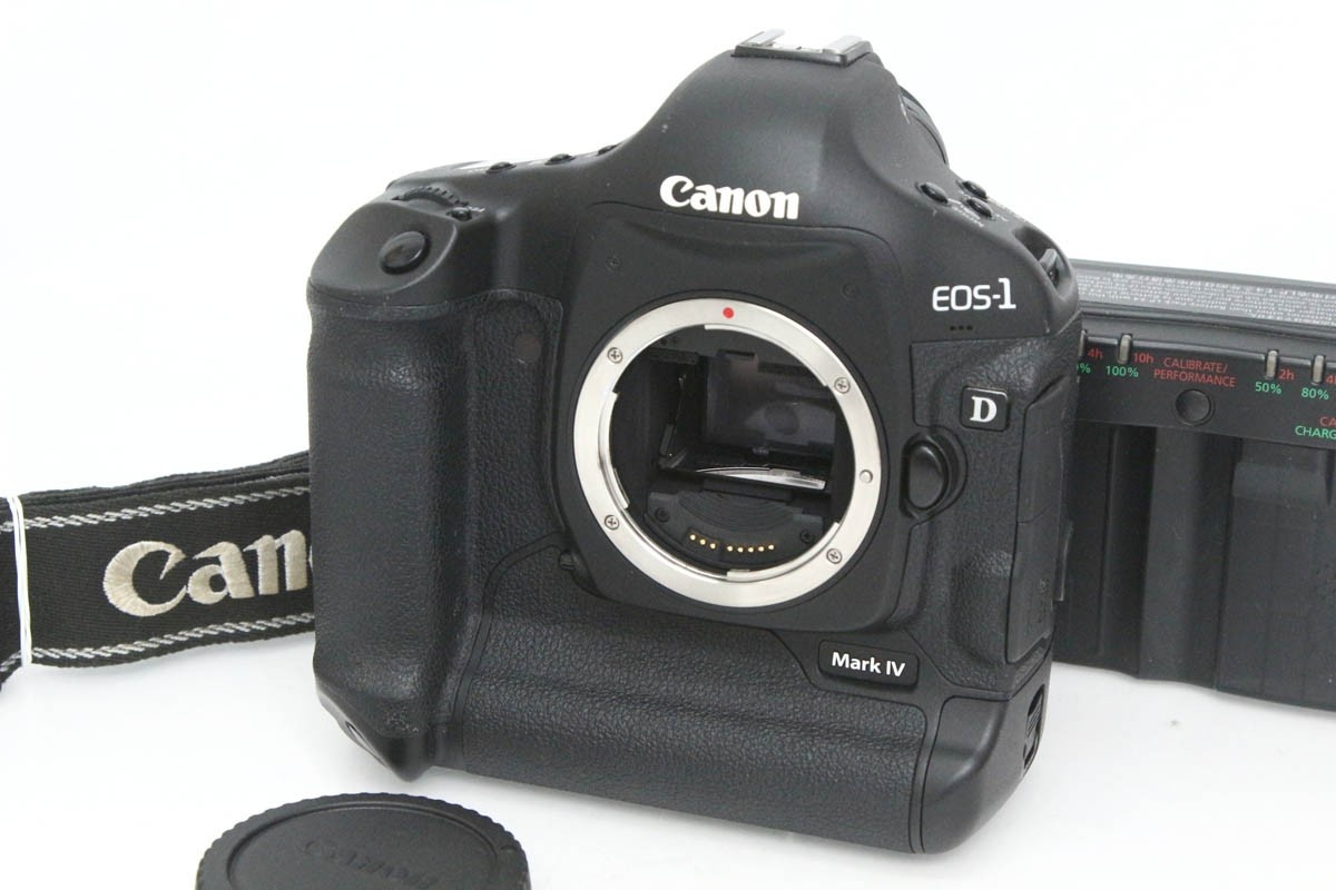 EOS-1D Mark IV ボディ CA01-R2002-2Q1A-ψ