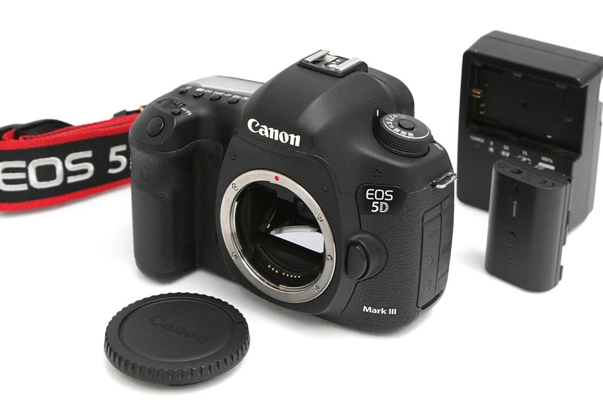 EOS 5D Mark III ボディ CA01-B1025-2P1B