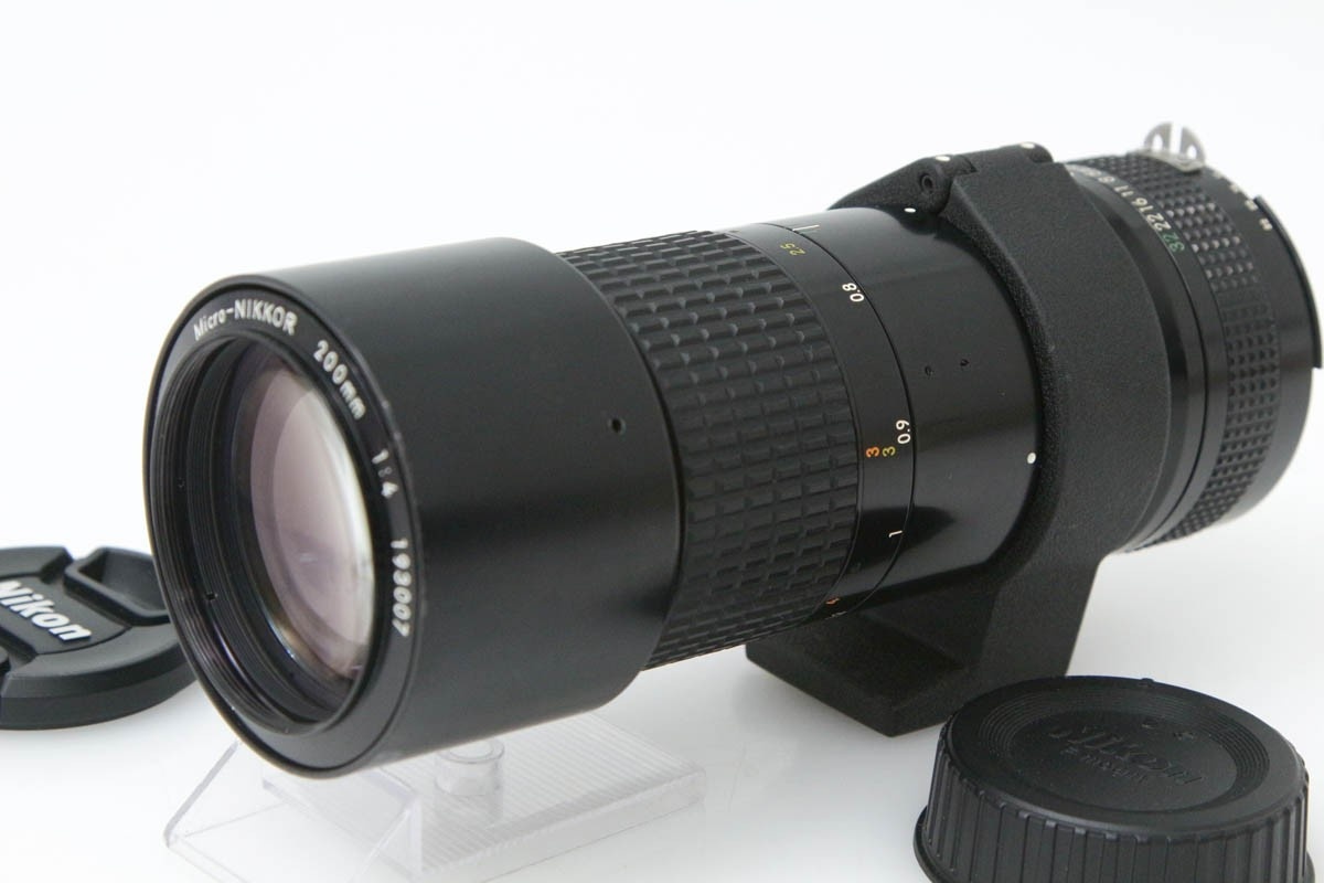 Ai Micro-NIKKOR 200mm F4 CA01-R1219-2M3