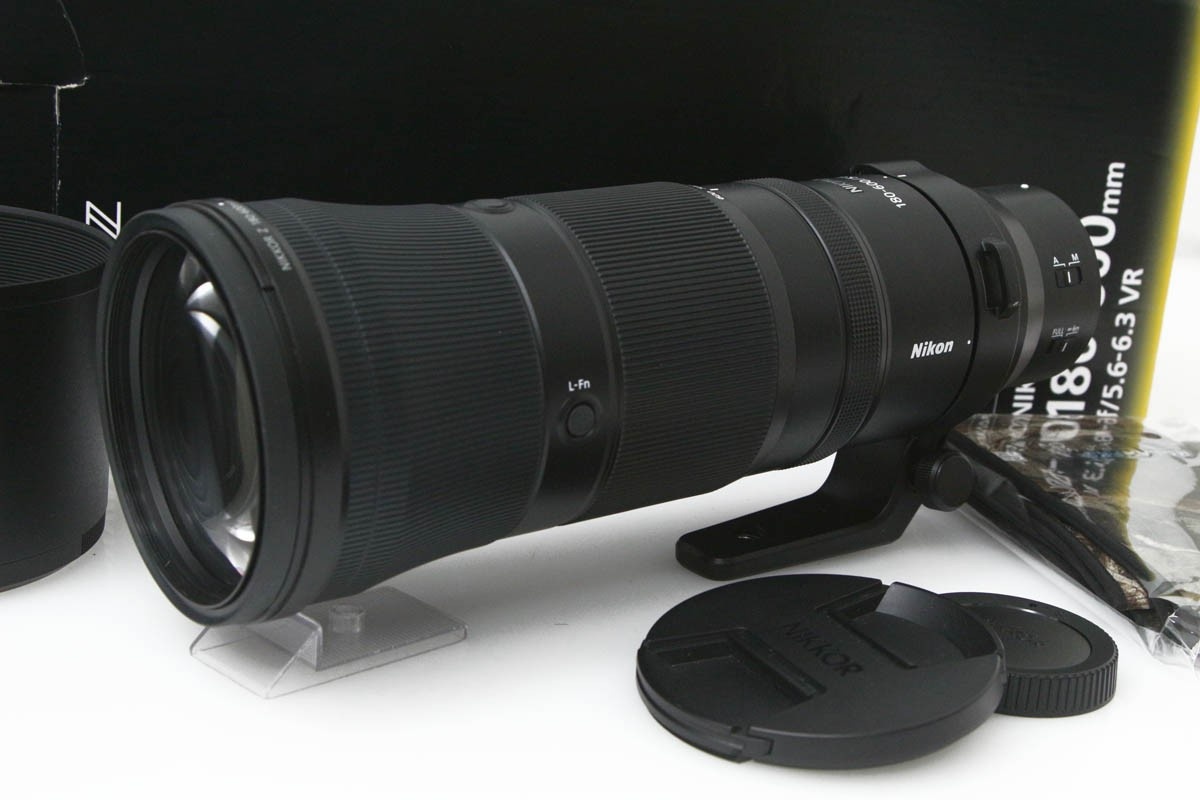 NIKKOR Z 180-600mm f/5.6-6.3 VR CA01-R1182-2R9