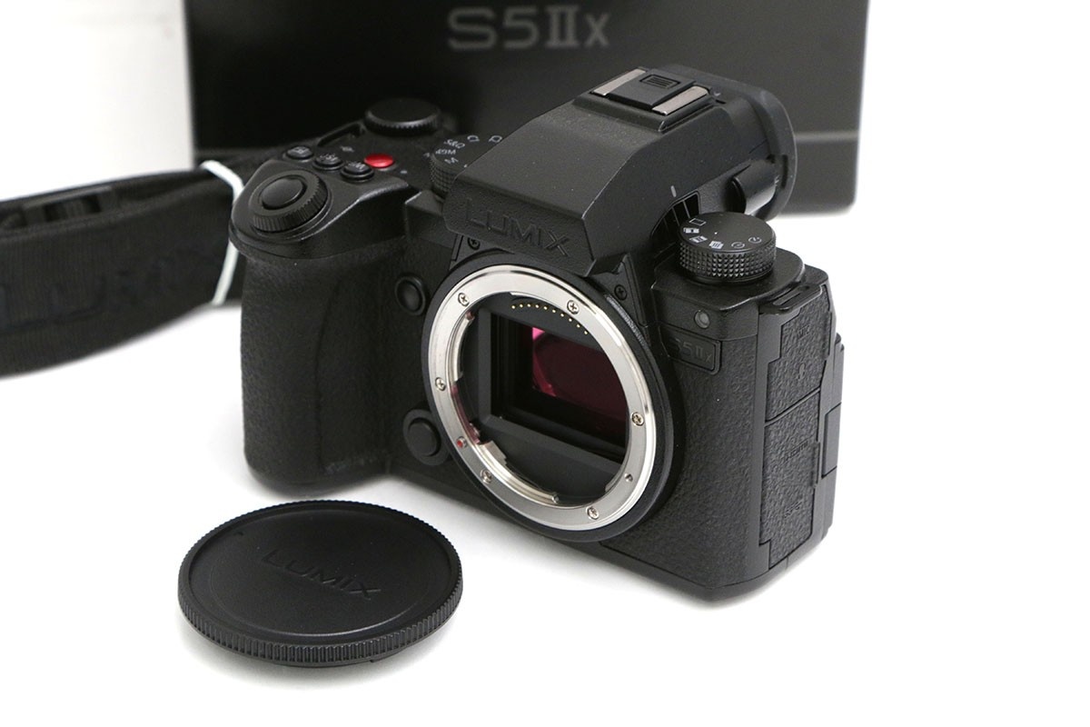 LUMIX DC-S5M2X ボディ CA01-B1267-2R7