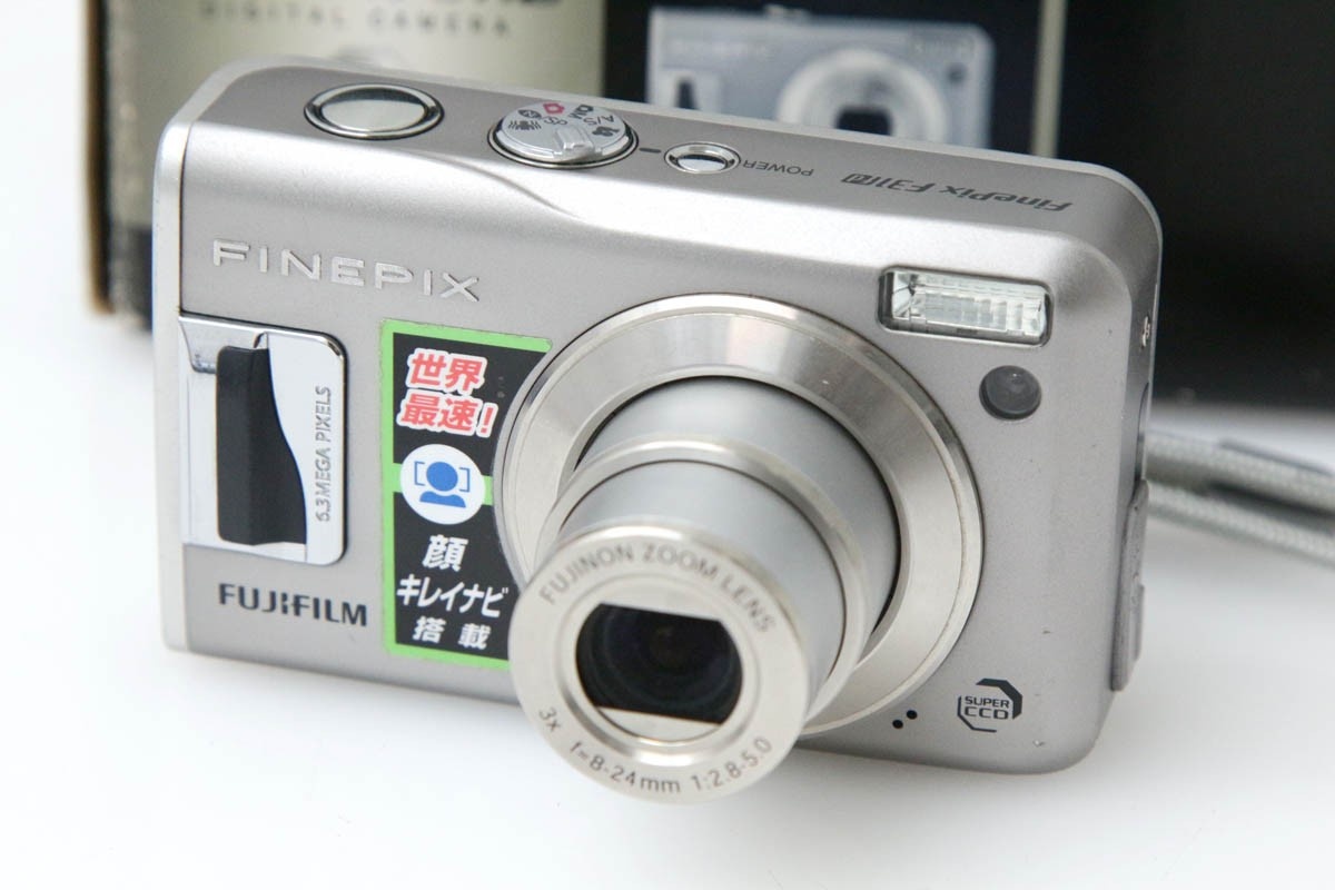 FinePix F31fd CA01-R1292-2Q4