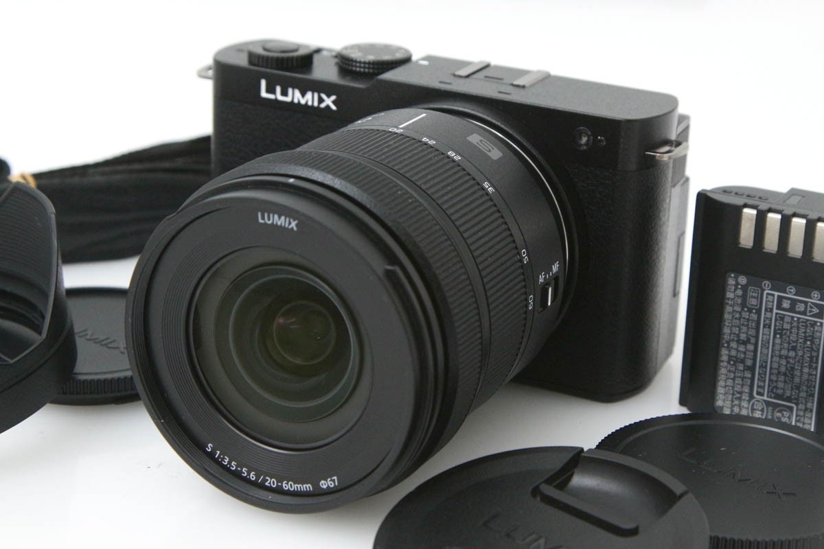 LUMIX DC-S9K 標準ズームレンズキット CA01-R1362-2P1A