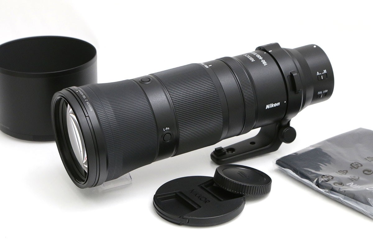 NIKKOR Z 180-600mm f/5.6-6.3 VR CA01-B1477-3