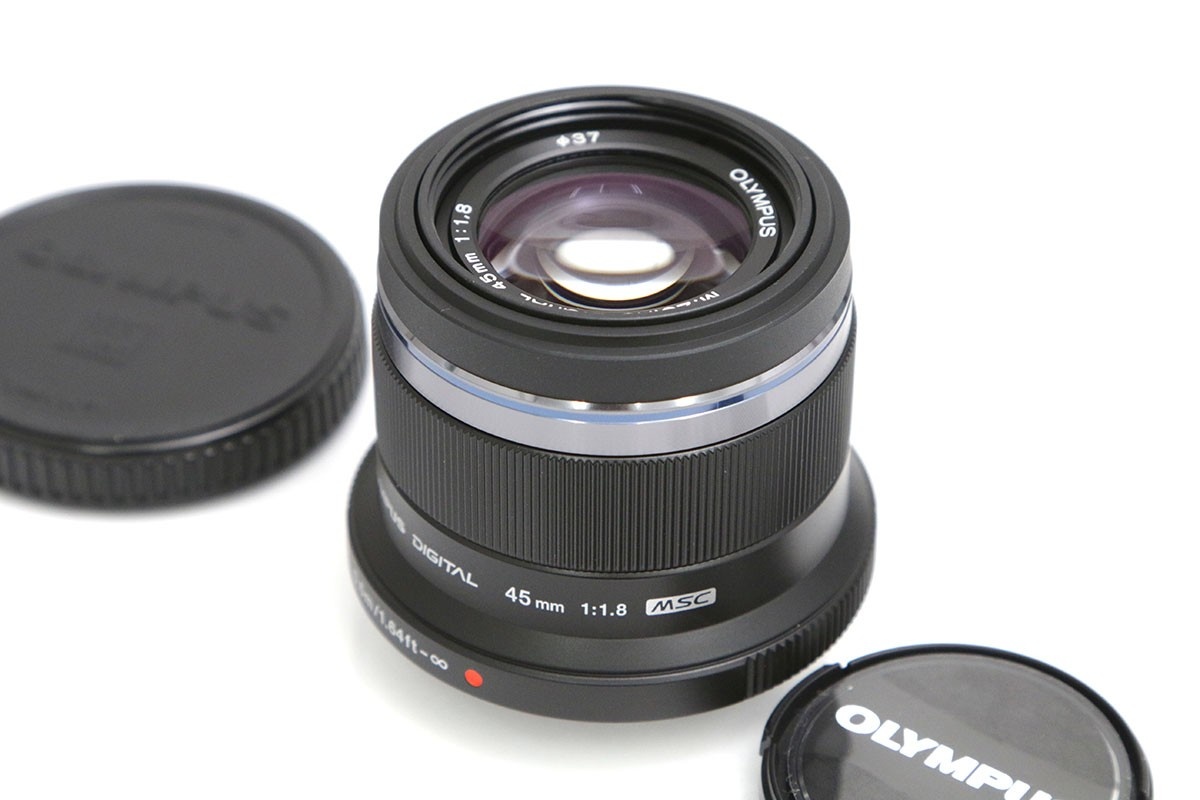 M.ZUIKO DIGITAL 45mm F1.8 [ブラック] CA01-B1884-2M7E